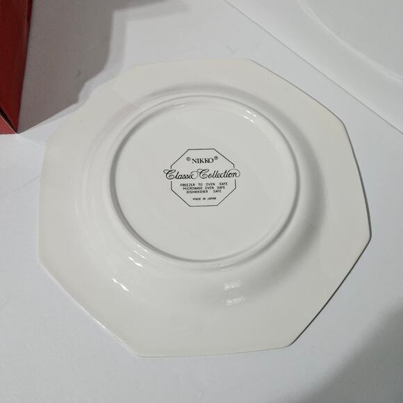 Nikko Christmastime Dinner Plate Set of 4 Original Box Octogon - Picture 9 of 12